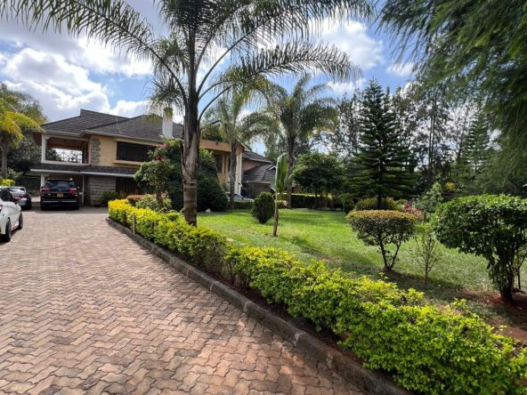 5 Bedroom House with Two DSQs. All bedrooms Ensuite, Semi-Open Fitted Kitchen, Ample Car Parking and a Garden. Rent Price. 400, 000. Musillli Homes