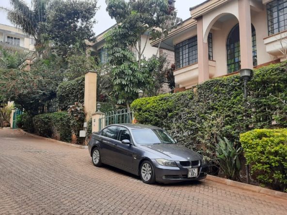 Spacious 4-bedroom townhouse In Westlands with a spacious sitting area, closed kitchen and a share swimming pool. Asking Price: 55M . Musilli Homes