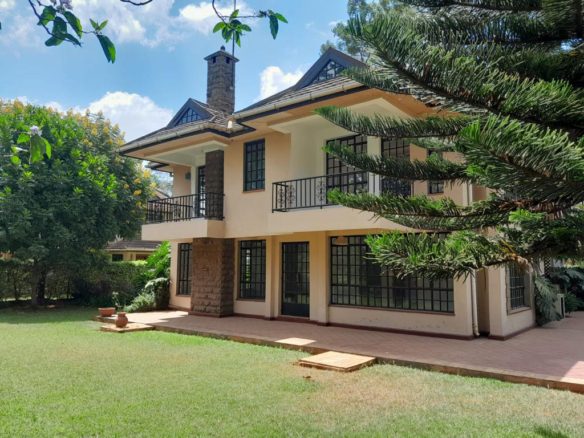 4 Bedroom Maisonette For Sale in Karen with a DSQ, with all Bedroom ensuite and in gated community. Asking Price. 95 M. Musilli Homes.