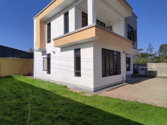 Spacious 3 Bedroom Townhouse For Sale Conveniently located with easy access via the New Karen-Gataka-Rongai road. Asking Price: 13 M. Musilli Homes.