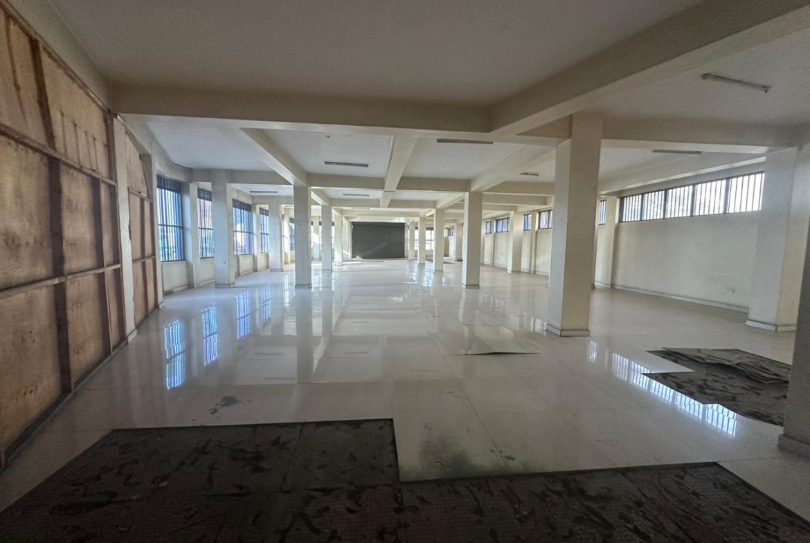 Spacious Commercial Space To Let in Jogoo Road, Industrial area. Space available for a supermarket at a Busy petrol station. Rent Price: 1.5M. Musilli Homes.