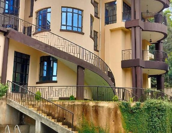 Ultra-Modern 9 Bedroom House For Sale in Nyari. Has a swimming pool, ample parking, 24/7 security, and a manicured garden.Asking Price: 210M. Musilli Homes.