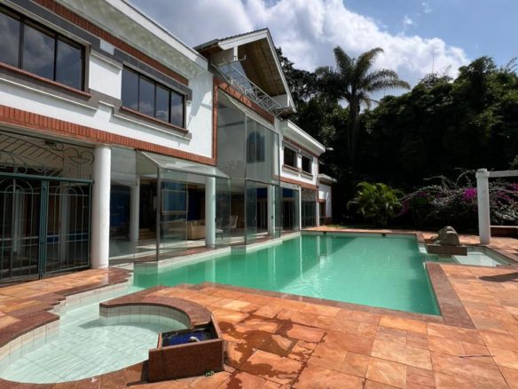 Spacious 4 Bedroom House Plus DSQ For Sale in Lower Kabete. Has all bedrooms ensuite, ample parking, garage and DSQ. Asking price. $1.8M. Musilli Homes.