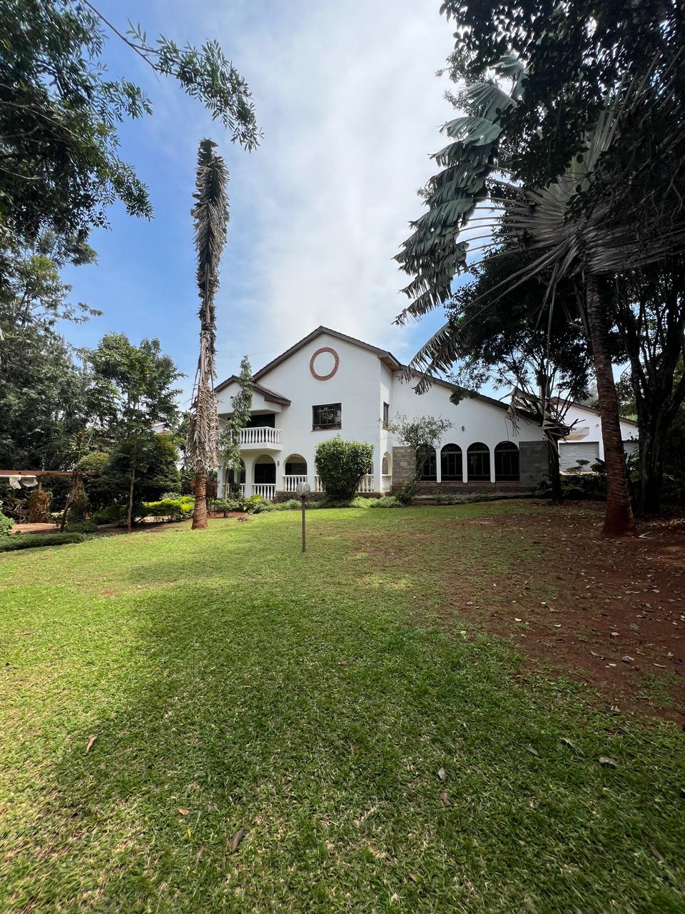 Spacious 5 Bedroom Villa For Sale in Runda, Situated on a generous 1/2 acre plot, has a garden and modern finishing: Asking price: 85M. Musilli Homes.