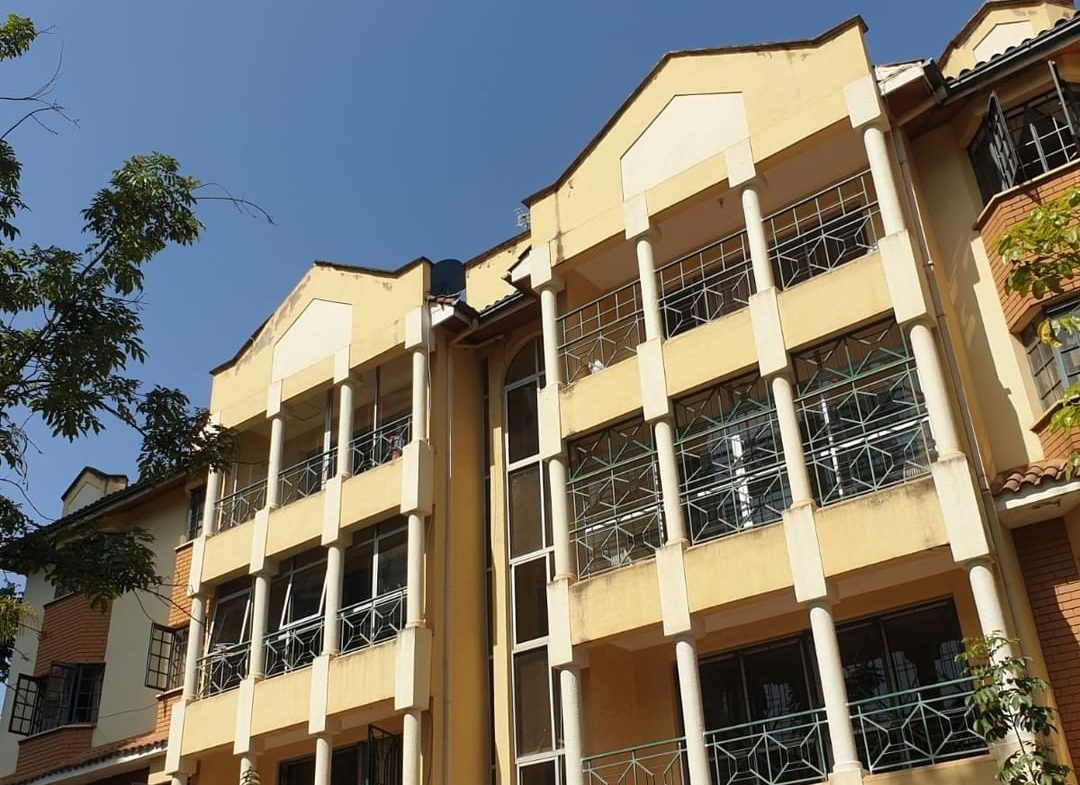 Spacious 3 Bedroom Apartment for Sale in Kilimani. Has 2 Bedroom ensuite, ample parking, backup generator, and borehole water. Asking price : Ksh 18M. Musilli Homes