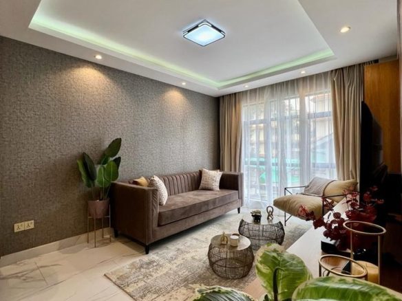 Modern 1 Bedroom Apartment for Sale in Kilimani. With spacious Living room, lifts, back up generator and gym. Asking price : Ksh 7.5M.
