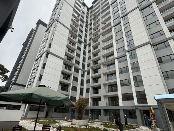 Modern 1 Bedroom Apartment for Sale in Lavington with spacious living area, bulcony, play area, lift, borehole, and back up generator. Asking price: Ksh 7.5M. Musilli Homes