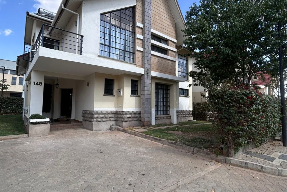 Spacious 4 Bedroom House Plus DSQ for Sale in Athi River. Sits on 1/8th Acre, has 5000L water storage, and ample parking. Sale Price: Ksh 15M. Musilli Homes