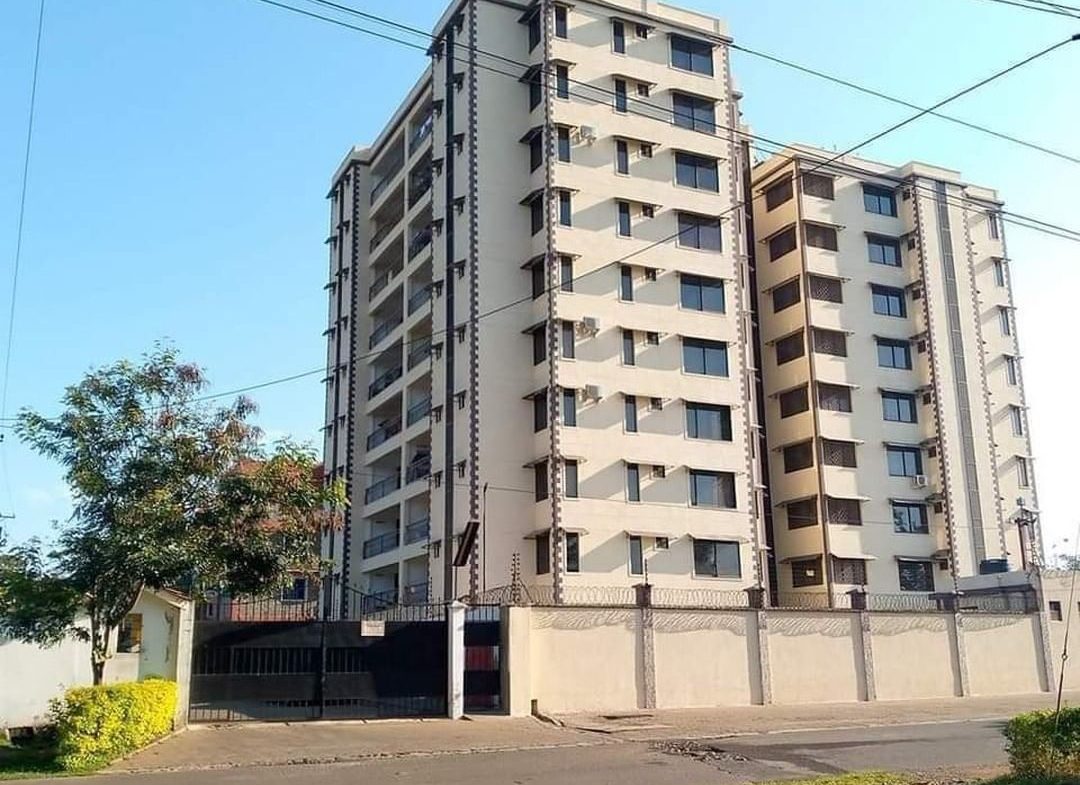 Spacious 2 Bedroom Apartment For Sale in Milimani, Kisumu with 3 bathrooms, open kitchen plan, lift and backup generator. Sale price: Ksh 11.5M. Musilli Homes