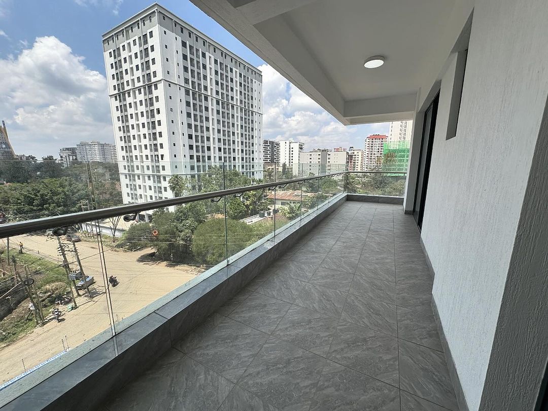 Modern 2 Bedroom Apartment for sale in Kilimani, with a gym, ample parking, swimming pool, cctv and solar powered system. Sale price Ksh. 11.5M. Musilli Homes