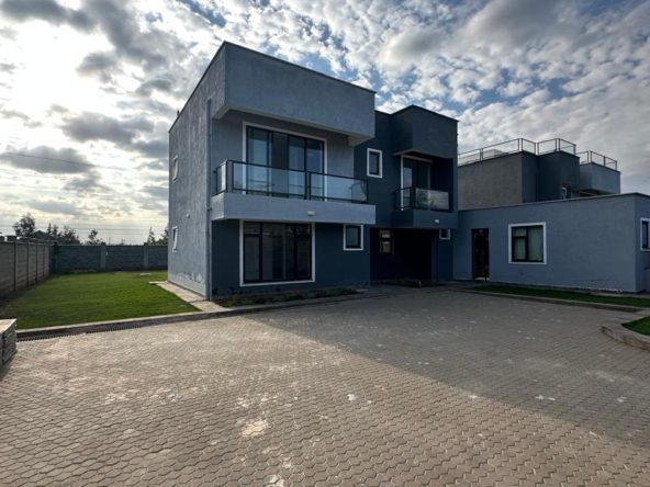 WhatsApp Image 2025 09 12 at 3.37.51 PM28