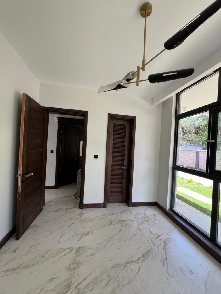 WhatsApp Image 2026 04 23 at 12.18.01